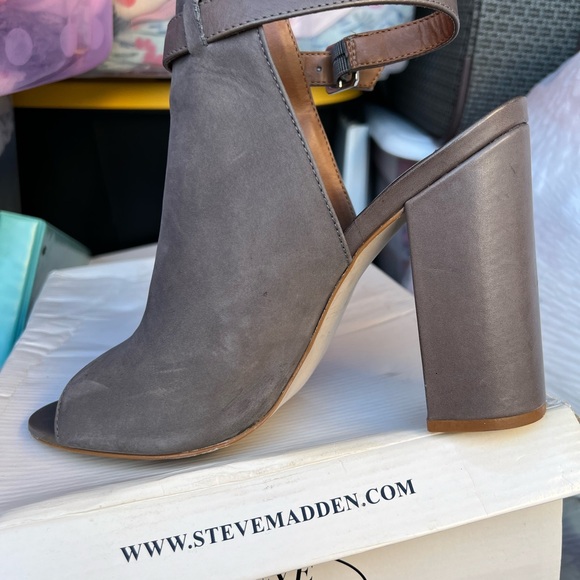 Sightly used shoes - Picture 2 of 5